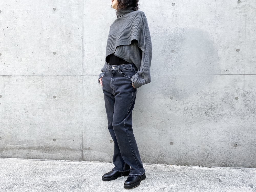 IIROT新品High rise Straight Cropped Jeans