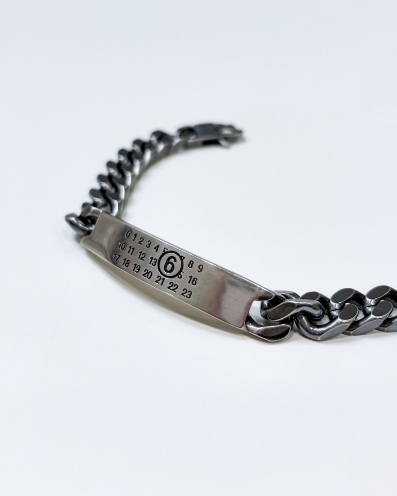 099B24E9-2487-4745-9E80-80F1089020C1