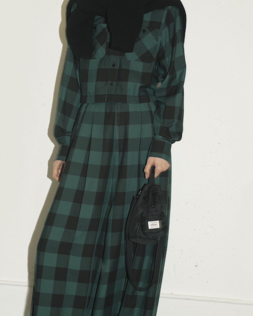 3_IMAGE_BONSACMINI&COINCASE_black_4x5_