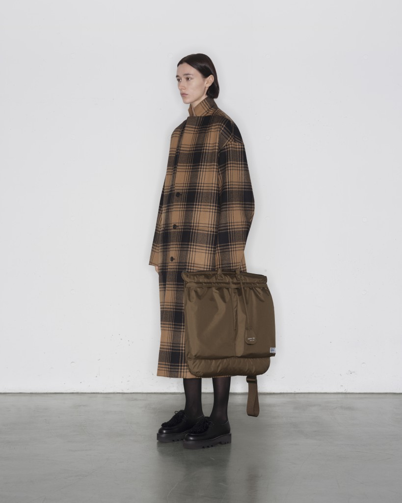 7_LOOK_HELMETBAG_coyote brown_4x5