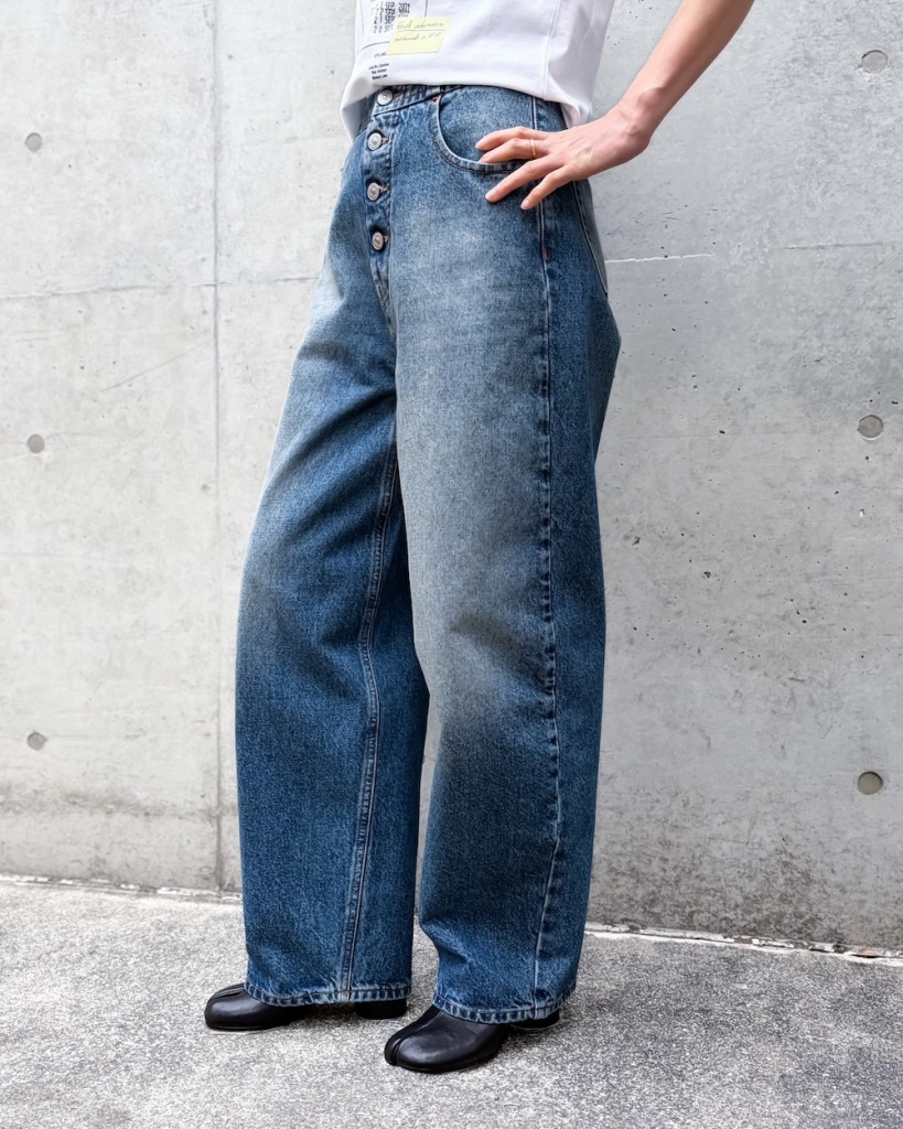 EA12A6B8-5A03-4F28-A65F-97A99FCE65FC